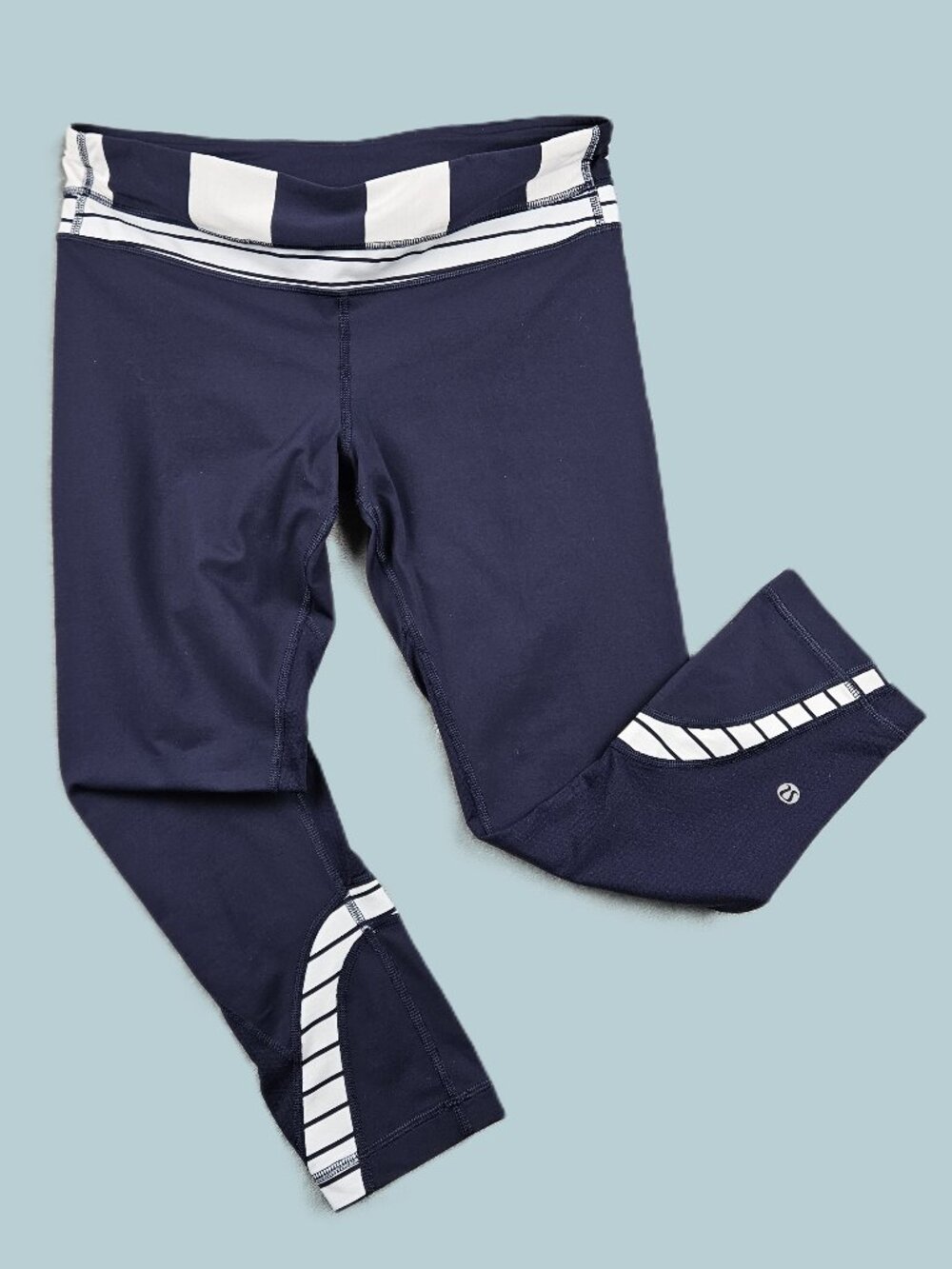 Lululemon Run Inspire Crop II Navy Leggings 8 Y2K Striped Athletic